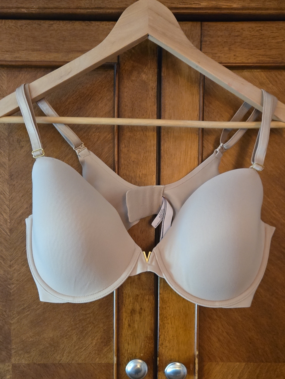 Victoria's Secret Nude  Bra with V-Front Detail